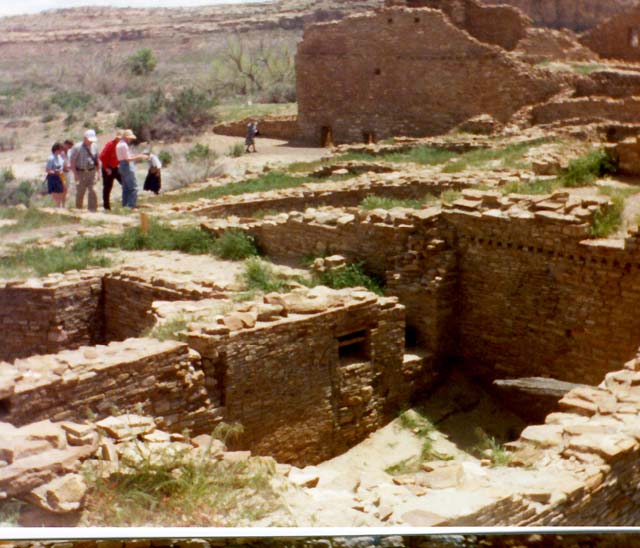 [Canyon Canyon - Pueblo del Arroyo - wall]