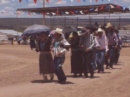 window_rock_navajo_traditional_dancers_03